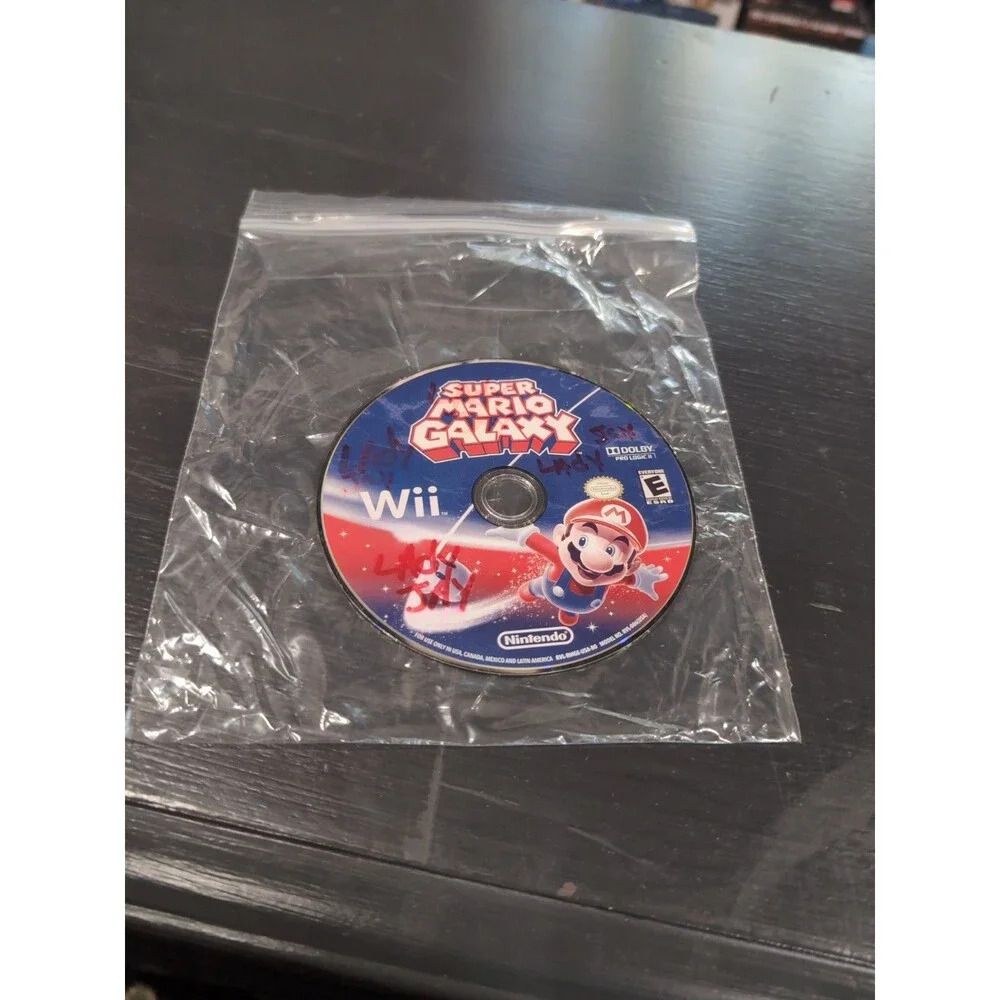 Nintendo Wii 2007 Super Mario Galaxy DISC ONLY Preowned